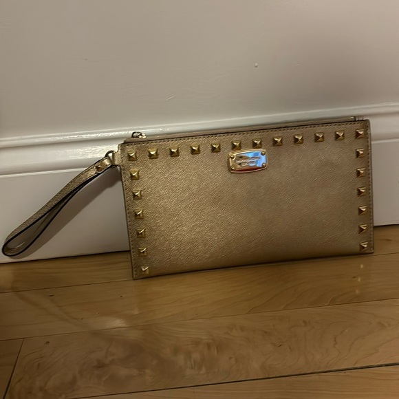 Michael Kors gold studded wristlet - Picture 1 of 4